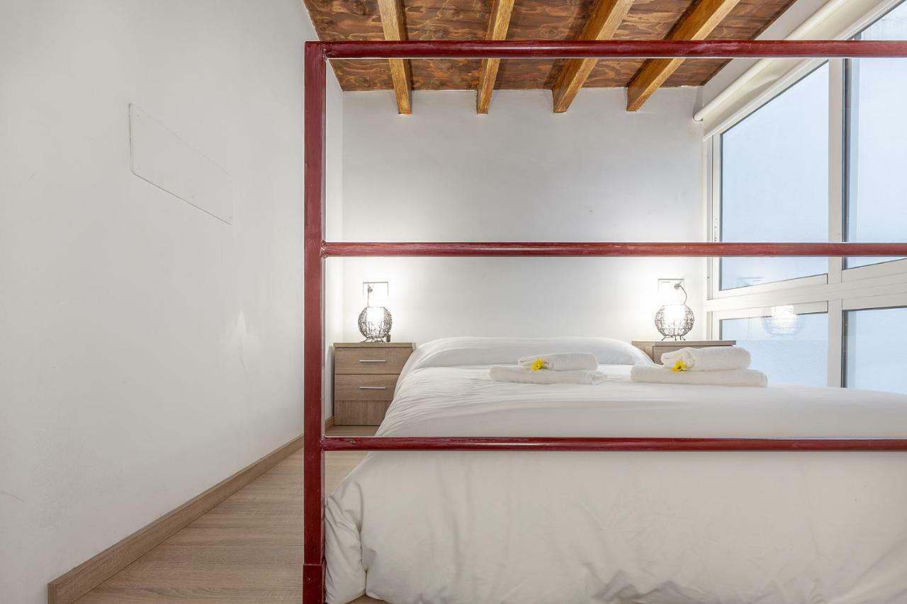 Pasaje De Amores Der - Descanso En Casa Y Vida Cultural Y Monumentos 4 Px 塞维利亚 外观 照片